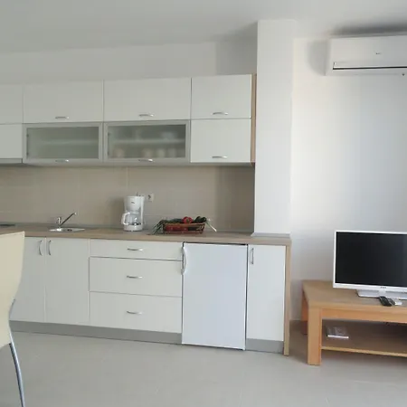 At The Sea Apartamento Klek