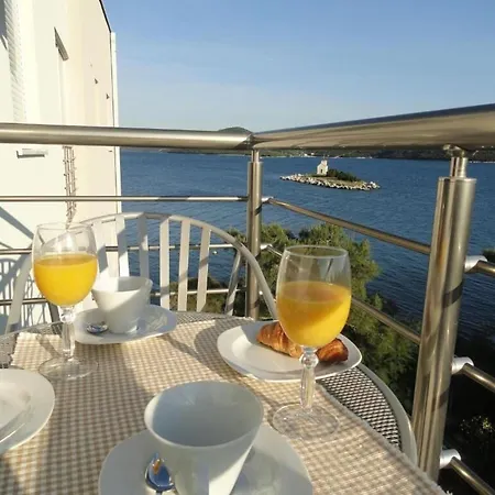 At The Sea شقة كليك