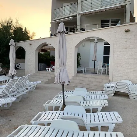 Апартаменты At The Sea Клек
